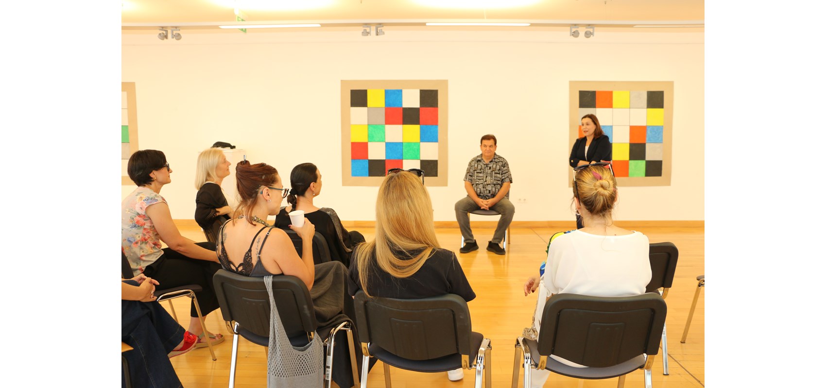 U Sveučilišnoj galeriji održano predavanje dr. Igora Papića, specijalista školske medicine i stručnjaka za mentalno zdravlje djece